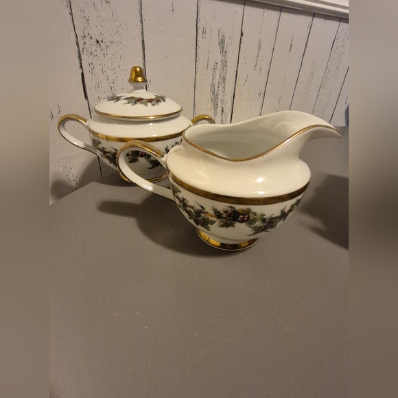 Royal Gallery THE HOLLY & THE IVY - Picture 1 of 14